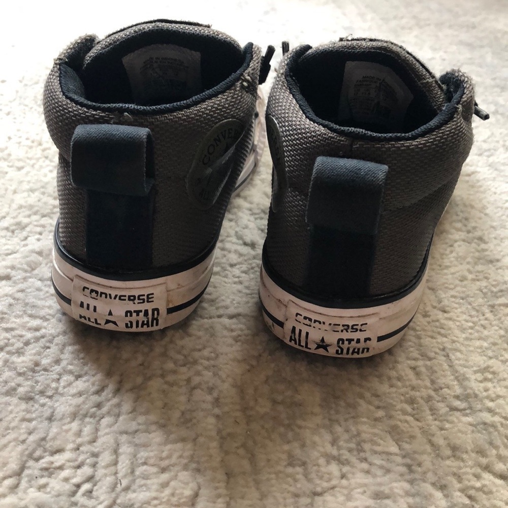Boys Converse - Picture 4 of 7